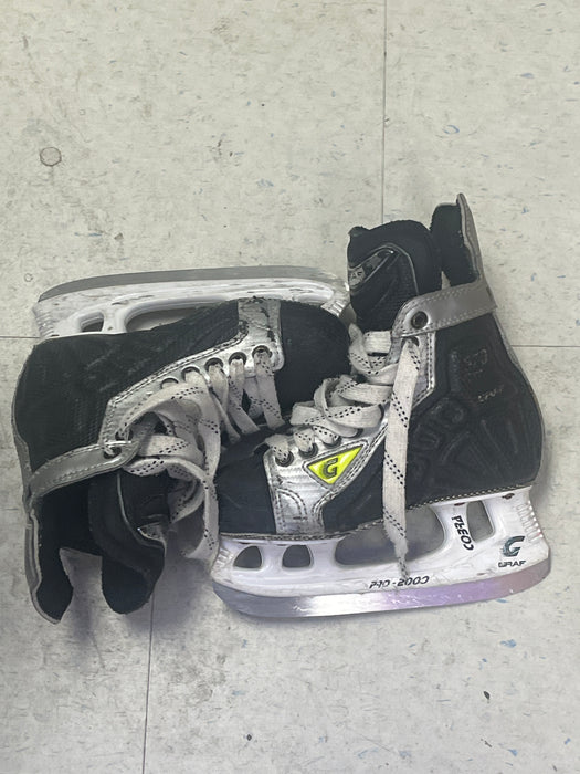Used Graf Supra 570 Size 1 Skates