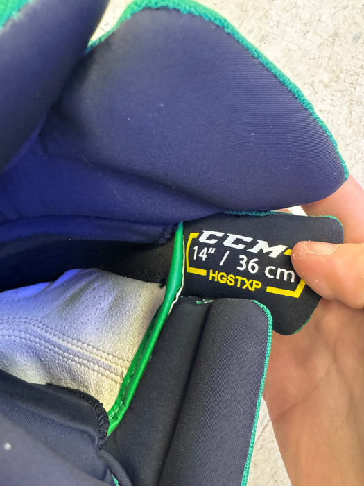 Toronto Maples Leafs Pro Stock CCM 14” Gloves - Kral