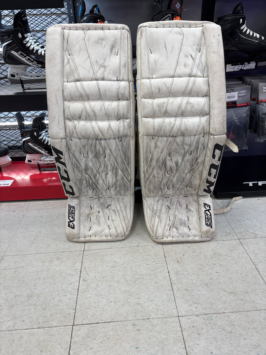 Used CCM Extreme Flex III Senior 33"+1" Leg Pads