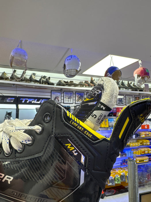 Used Bauer Supreme M4 5.0 Fit 2 Player Skates