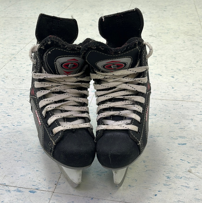 Used Easton Synergy Size 11 Youth Player Skates
