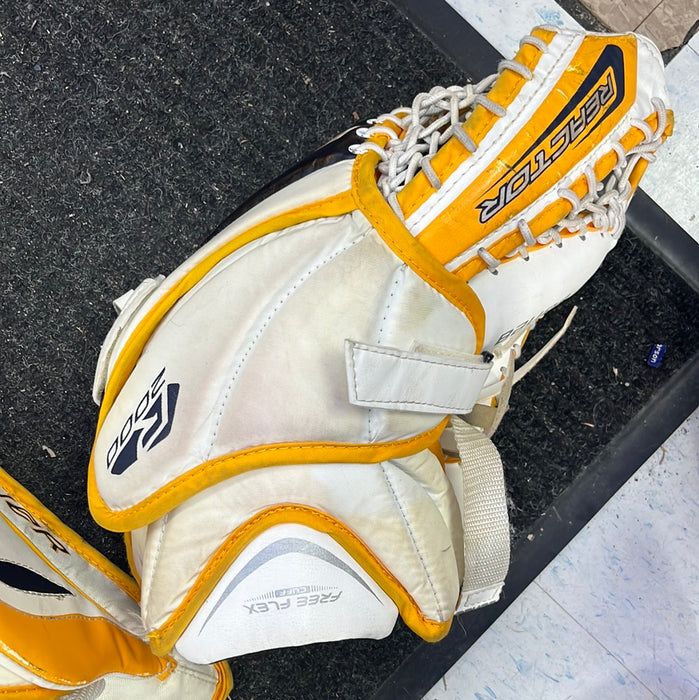 Used Bauer Reactor 2000 Junior Catcher Blocker Set