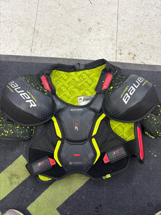 Used Bauer Vapor Junior Medium Shoulder Pads