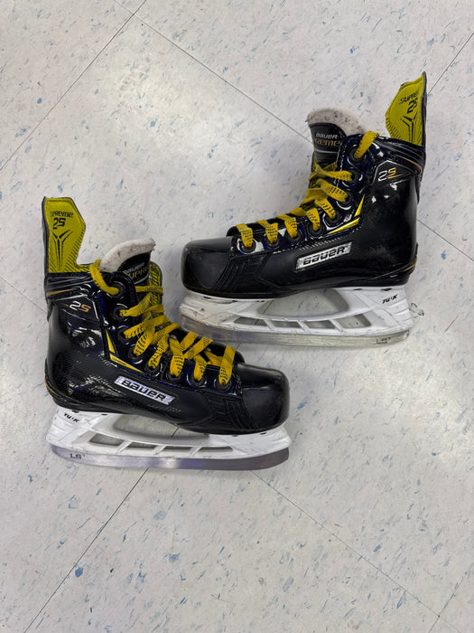 Used Bauer Supreme 2S 13Y Player Skates