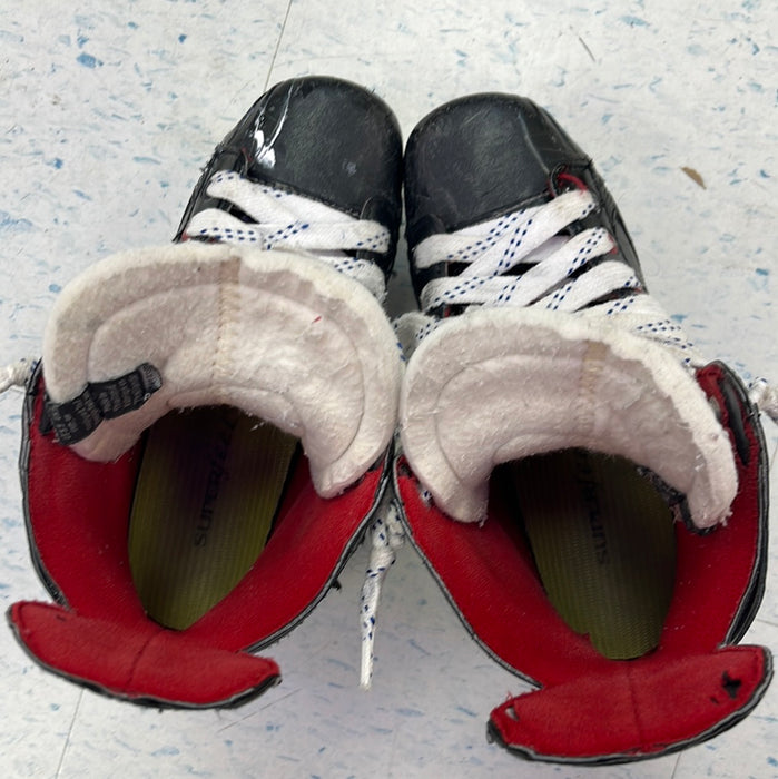 Used Bauer Vapor X600 Size 4.5 Player Skates