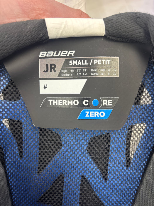 Used Bauer Flylite junior Small Sholder Pads
