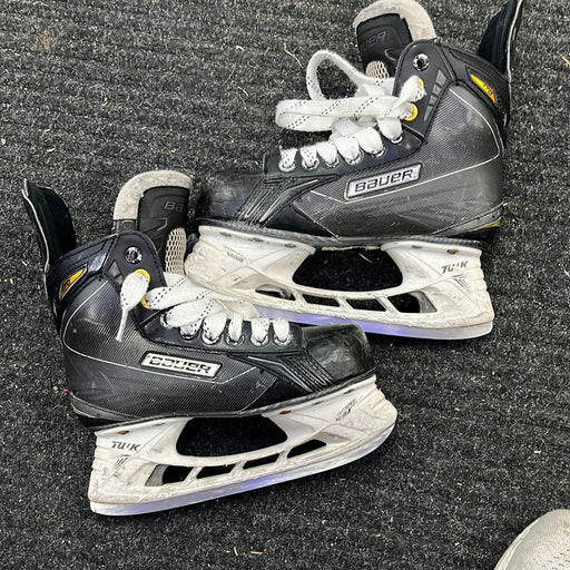 Used Bauer Supreme 170 3.5D Player Skates