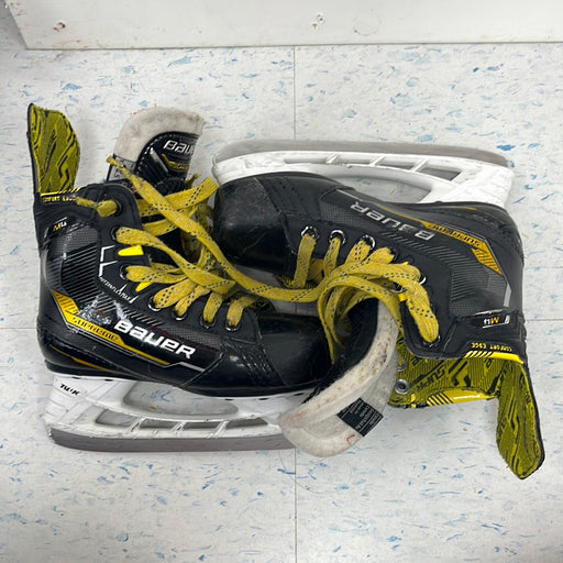 Used Bauer Supreme M4 Youth Size 12.5 Player Skates