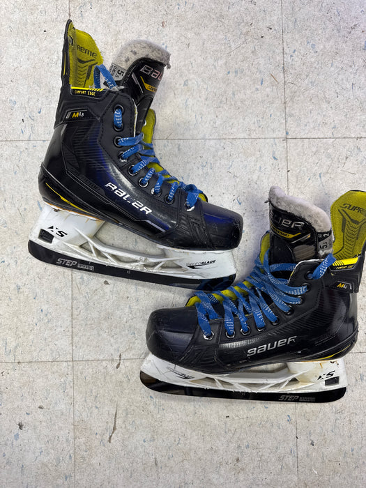 Used Bauer Supreme M4 5.5 Fit 2 Player Skates