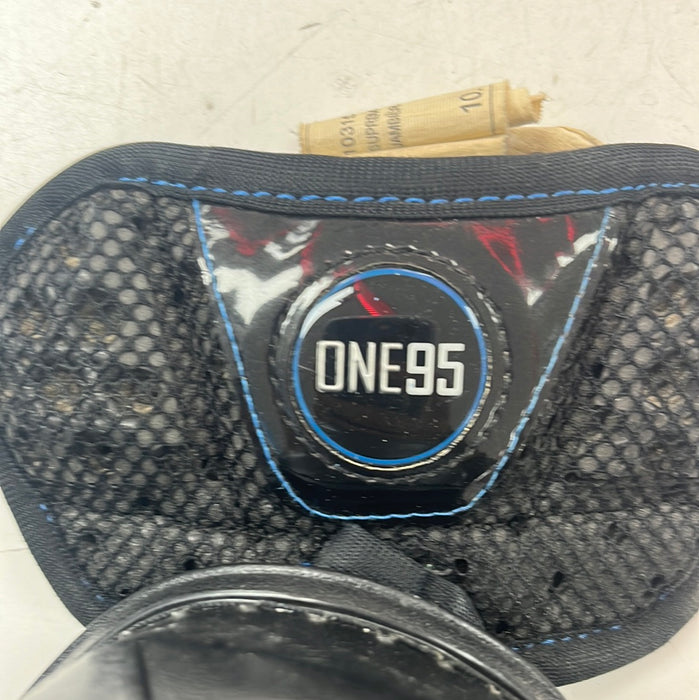 Used Bauer ONE95 10” Junior Shin Pads