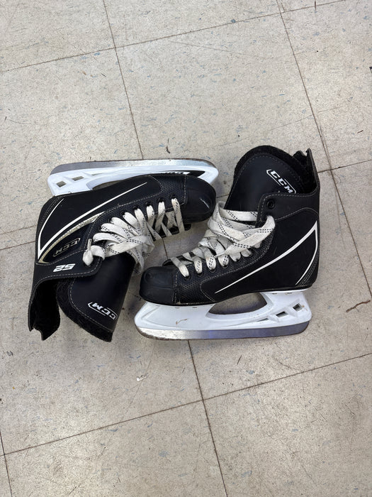 Used CCM 52 Size 6.0 Skate
