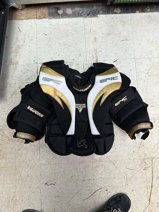 Used Vaughn Epic 800 Junior Medium Chest Protector