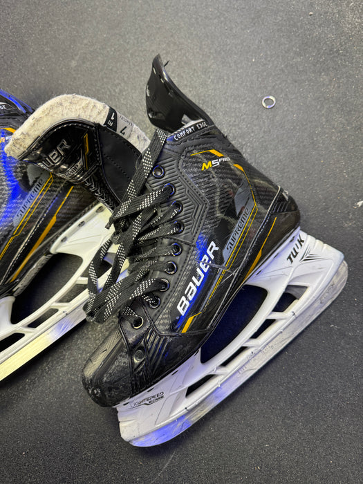 Used Bauer M5 Pro Skates 7.0 Fit 1