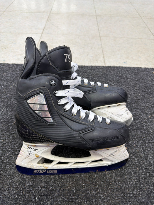 Used True Custom Size 2.0 Skates