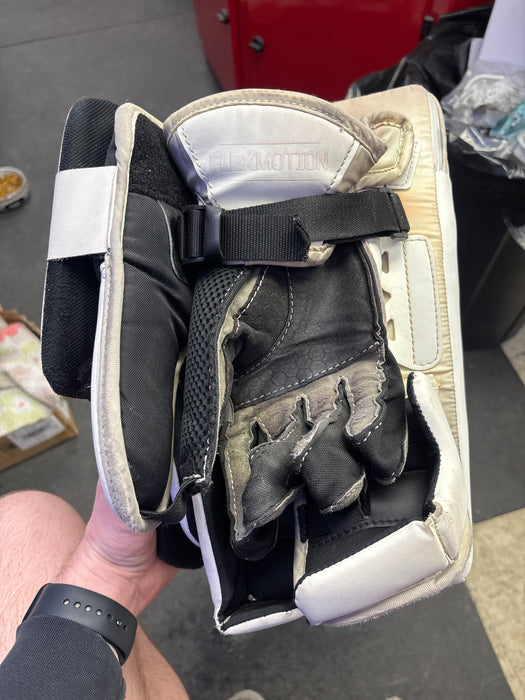 Used CCM Axis F9 Senior Blocker