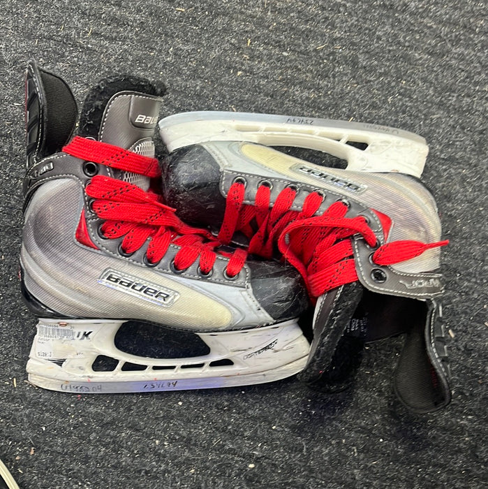Used Bauer Vapor X:40 Size 2.5 Player Skates