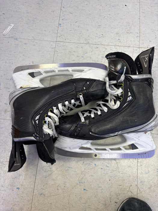 Used Bauer Hyperlite Size 9.0D Connor Dewar Skates