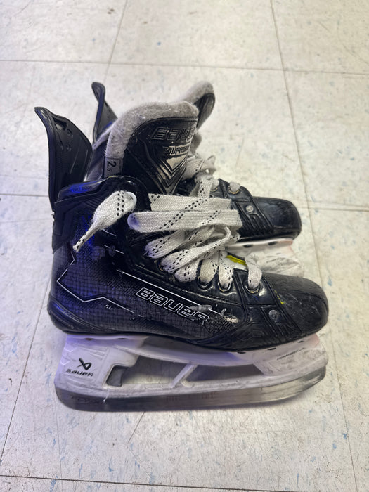 Used Bauer Supreme M50 Pro Skates Size 2.5D