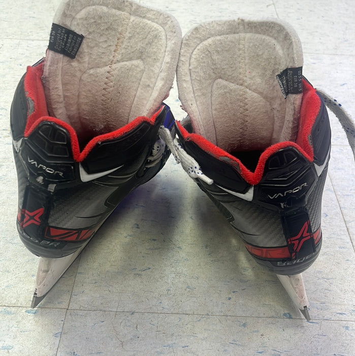 Used Bauer Vapor X2.7 Size 4.5 Goal Skates