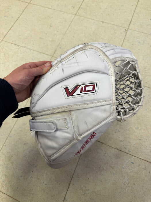 Used Pro Stock Vaughn V10 Pro Carbon Senior Catcher 1