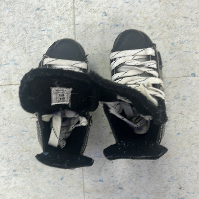 Used Hespeler Rogue Size 9 Youth Player Skates