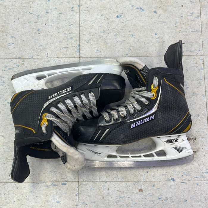 Used Bauer Supreme One.8 Size 5.5 Player Skates