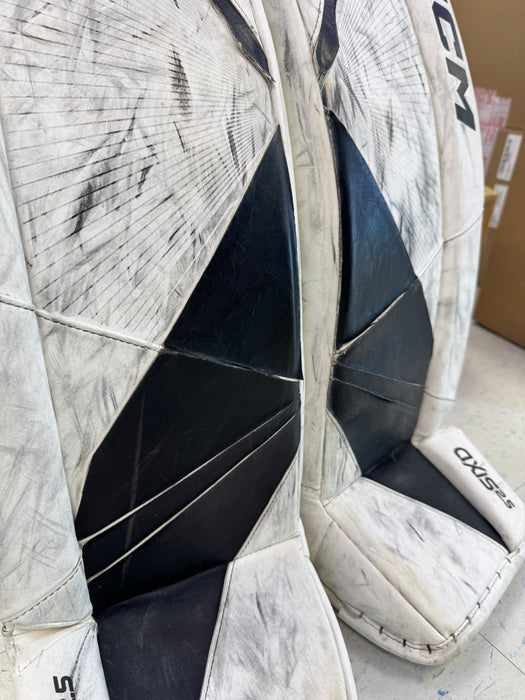 Used CCM Axis 2.5 Leg Pads 28+1”