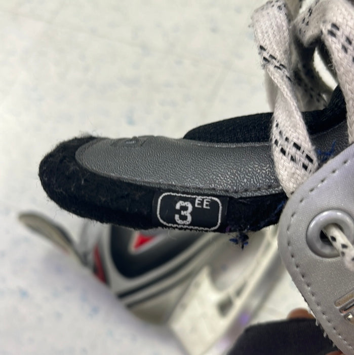 Used Nike Bauer Vapor XII Size 3EE Player Skates