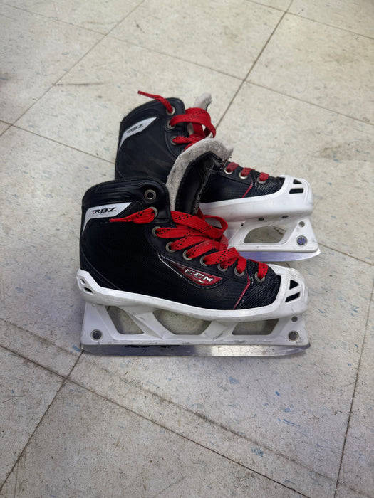 Used CCM RBZ 70 Goalie Skates Junior 2.5D