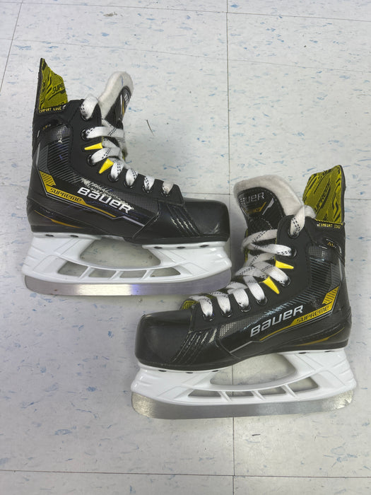 Used Bauer Supreme M4 Youth Player Skates 13.0Y
