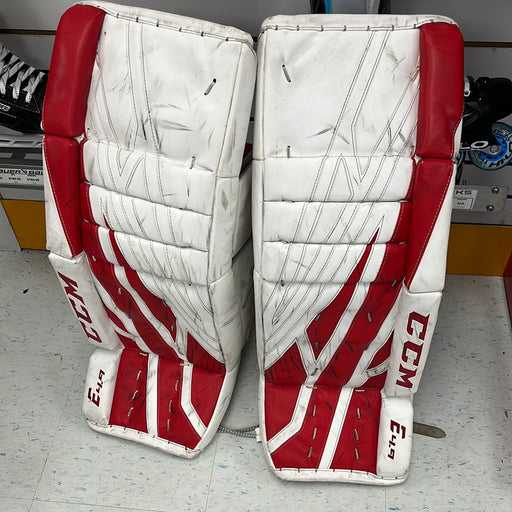Used CCM E4.9 30+1 Goal Pads