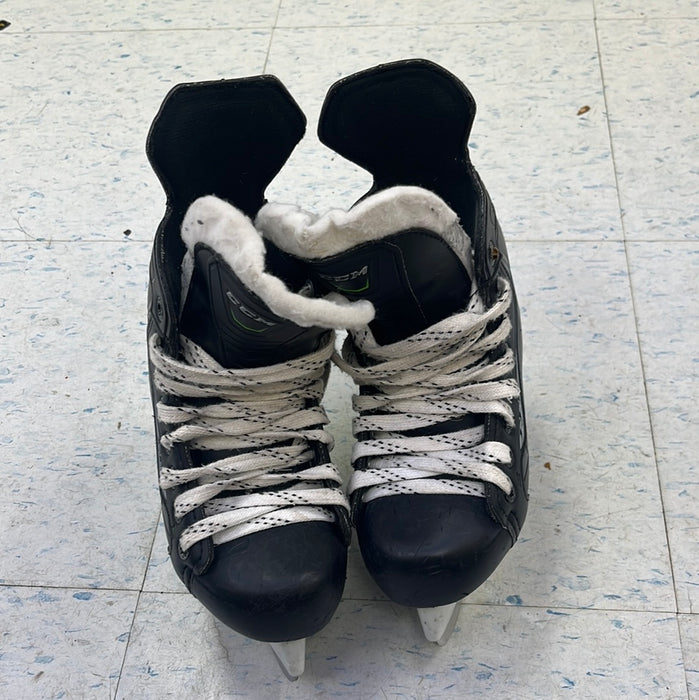 Used CCM RibCore 40K Size 12 Youth Player Skates