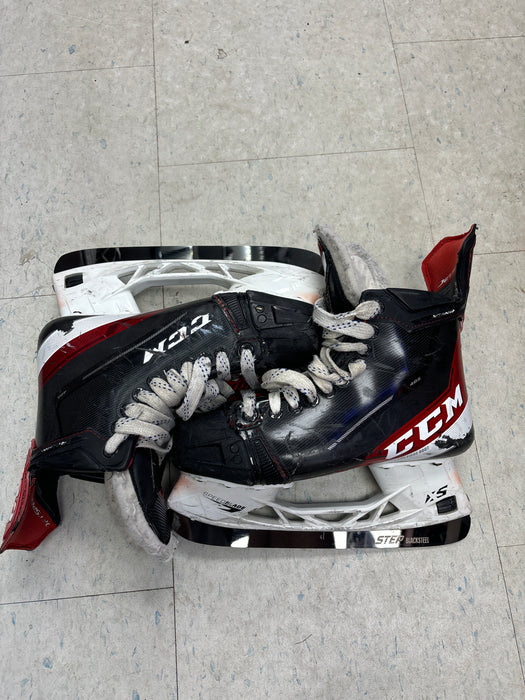 Used CCM JetSpeed FT485 Size 6.5EE Skates