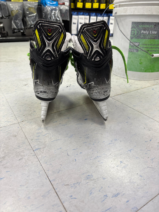Used Bauer Vapor 3X Youth 11.5 D Skates