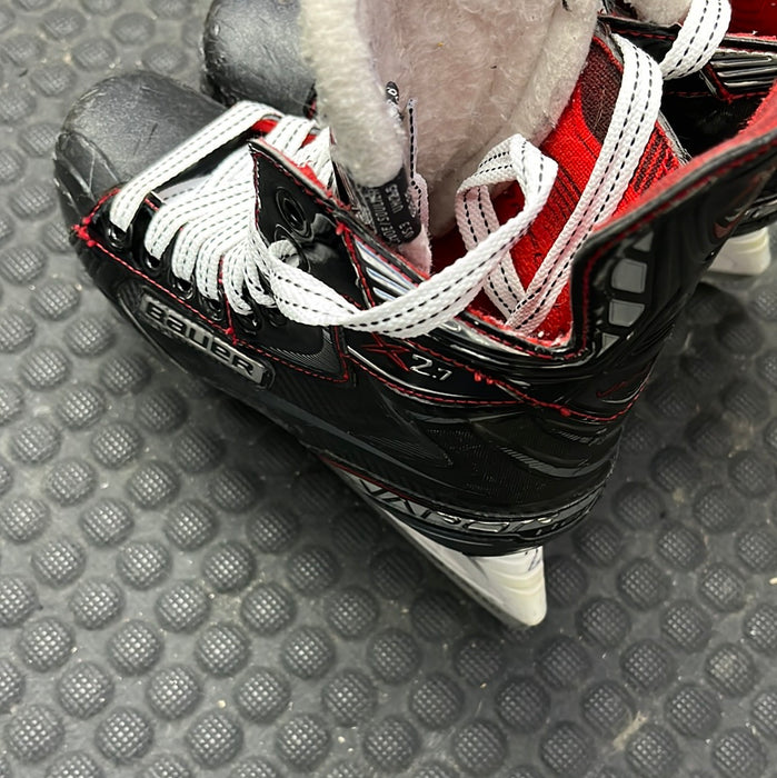 Used Bauer Vapor X2.7 2D Player Skates