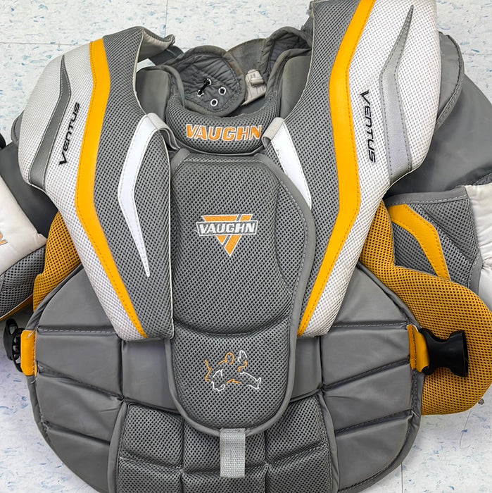 Used Vaughn Ventus Junior Large Chest Protector