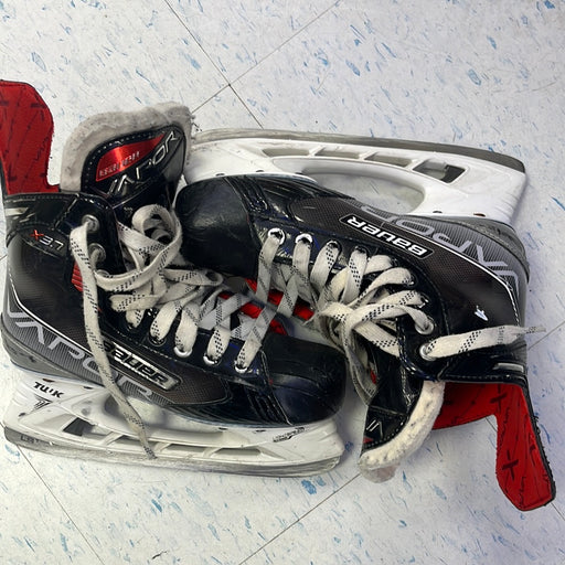 Used Bauer Vapor X3.7 Size 4.5EE Player Skates