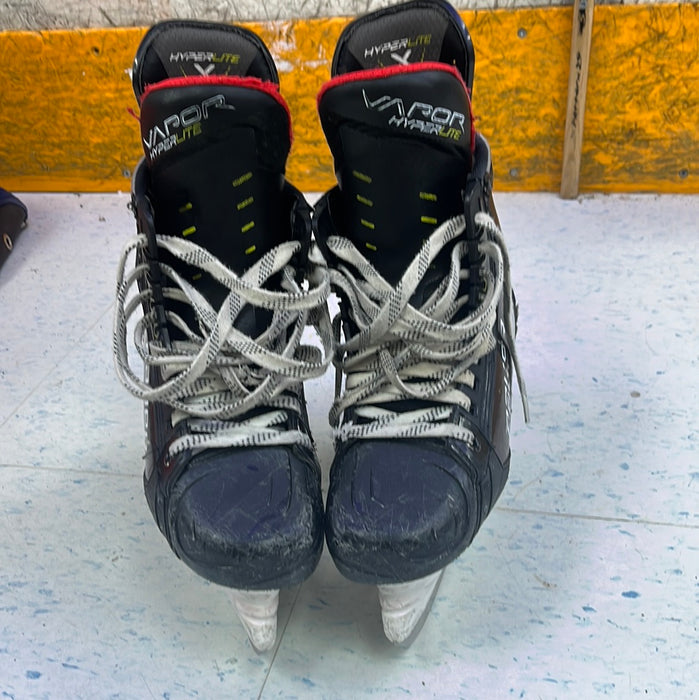 Used Bauer Vapor HyperLite Size 6 Player Skates