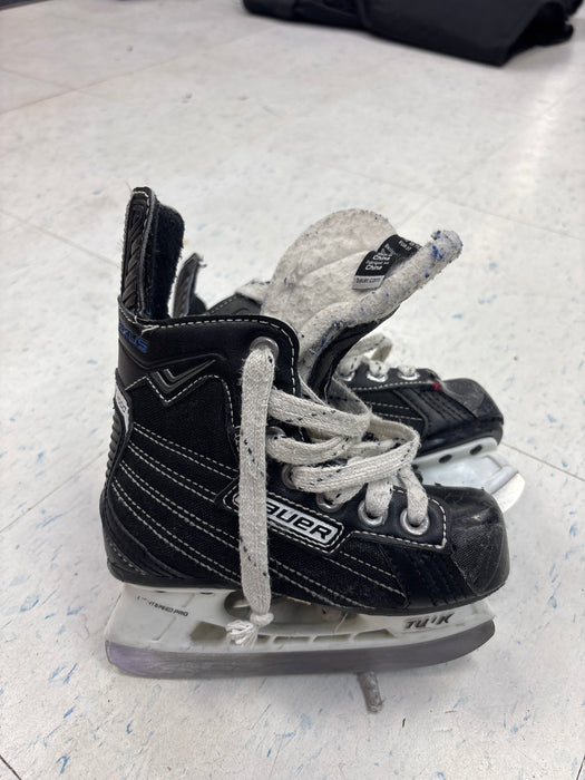 Used Bauer Nexus 4000 Youth 9.0 Skates