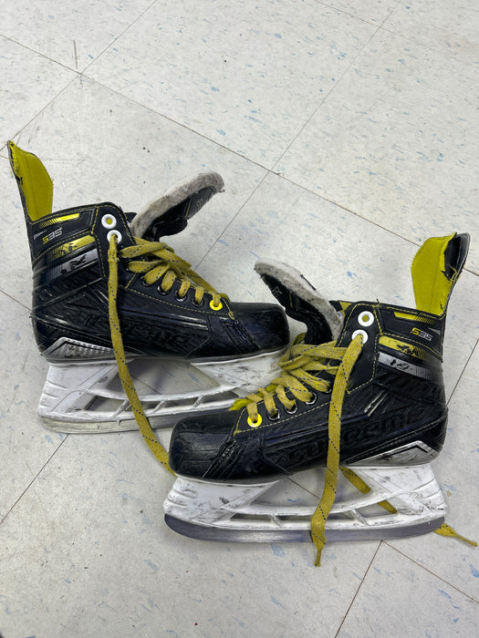 Used Bauer Supreme S35 Junior Player Skates