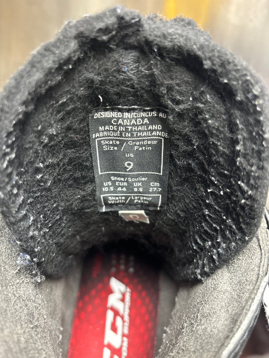 Used CCM U+ 12 Size 9.0D Senior Skates