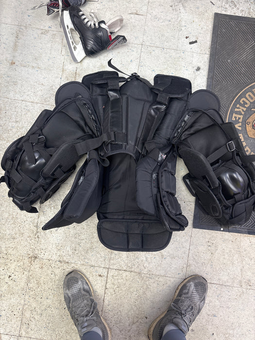 Used Warrior Ritual X4 Pro Senior Small Chest Protector
