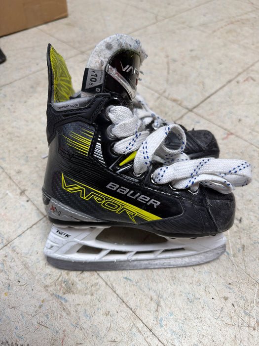 Used Bauer Vapor x4 Youth 10.5D Skates