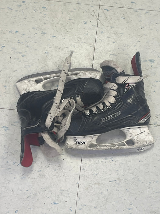 Used Bauer Vapor X500 Size 12 Youth Skates