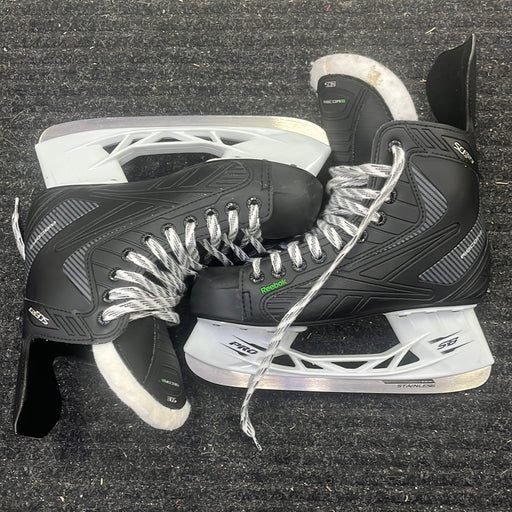 Used Reebok RibCore SC87 Size 6 Player Skates