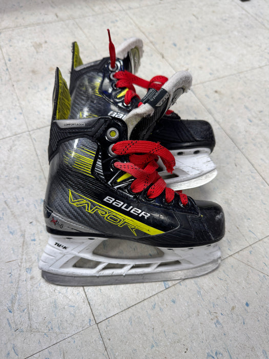 Used Bauer Vapor x4 Skates Y12.5