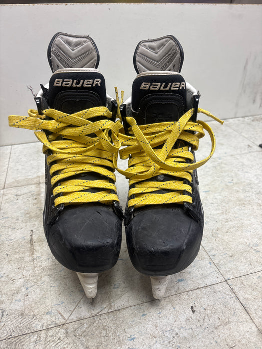 Used Bauer Supreme MX3 Size 4.0D Skates