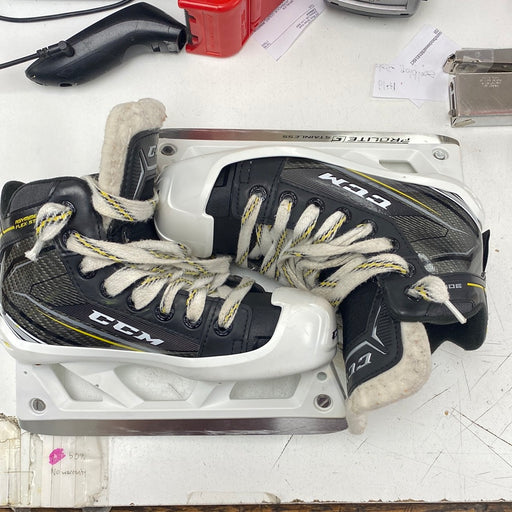 Used CCM Tacks 9060 Size 1.5D Goal Skates
