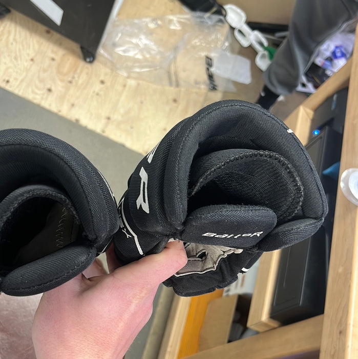 Used Bauer NSX 9" Gloves
