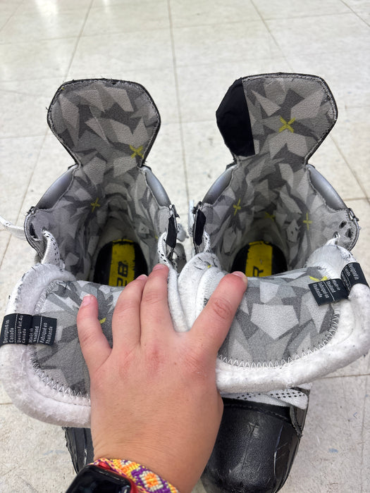 Used Bauer Vapor X3 Size 7.0 D Skates